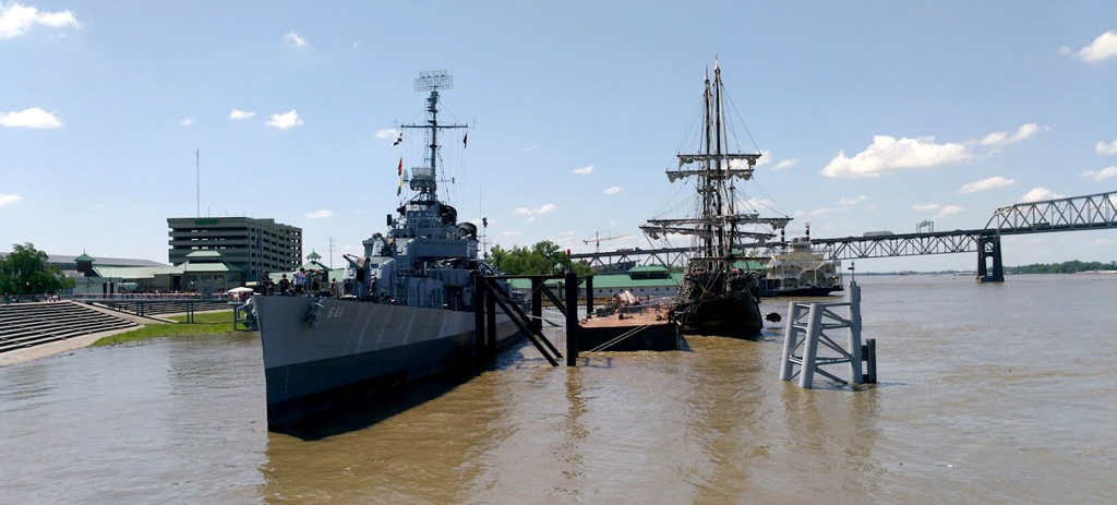 uss-kidd-and-frigate-replica.jpg